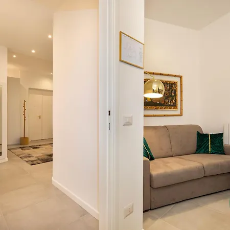 Apartment Borghese - Rome